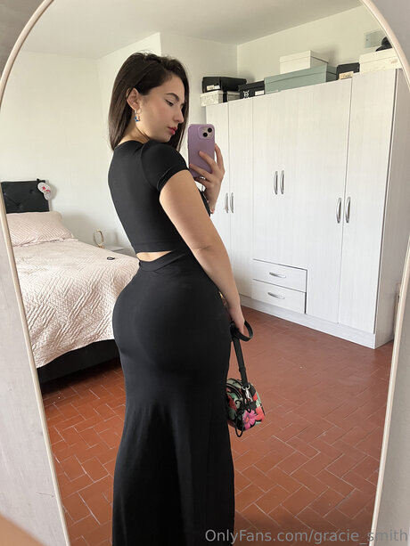 Nacktes geleaktes OnlyFans-Foto von Gracie Smith