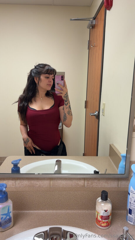 Nacktes geleaktes OnlyFans-Foto von Ssaintkay