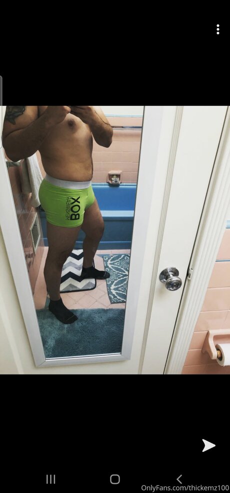 Nacktes geleaktes OnlyFans-Foto von Thickemz999