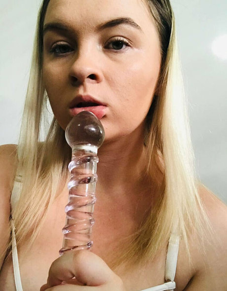 Nacktes geleaktes OnlyFans-Foto von Thebbwbible