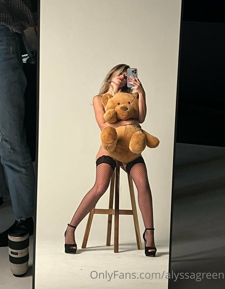 Nacktes geleaktes OnlyFans-Foto von Alyssagreen
