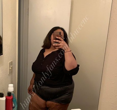 Nacktes geleaktes OnlyFans-Foto von Bbwcenc