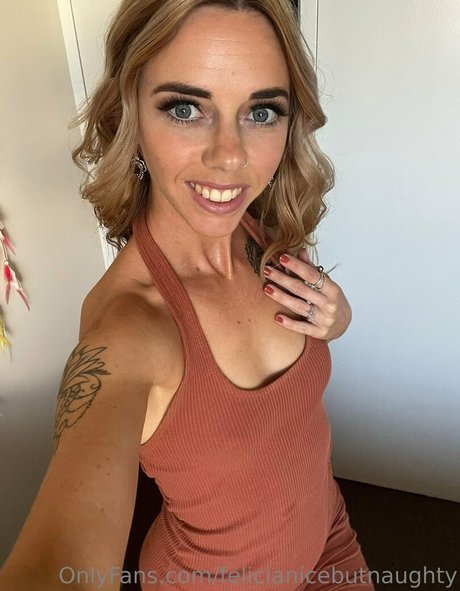Nacktes geleaktes OnlyFans-Foto von Feliciameridiana888
