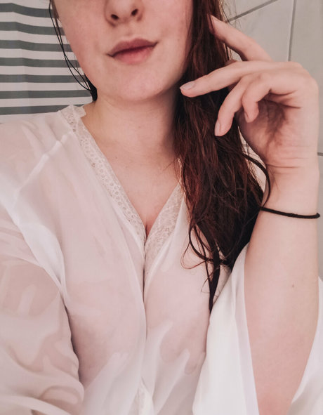 Nacktes geleaktes OnlyFans-Foto von Doenill