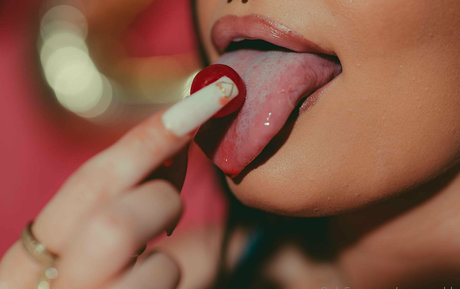 Nacktes geleaktes OnlyFans-Foto von Xoxomadds