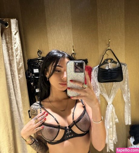Nacktes geleaktes OnlyFans-Foto von Notyns