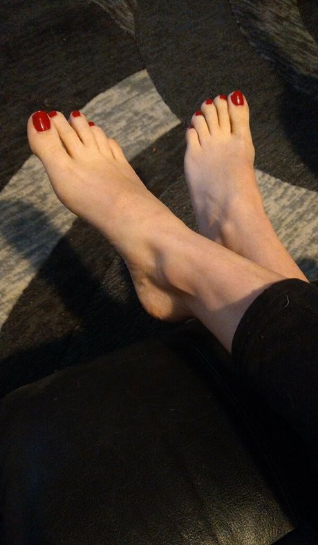 Nacktes geleaktes OnlyFans-Foto von Mommyfeetx2