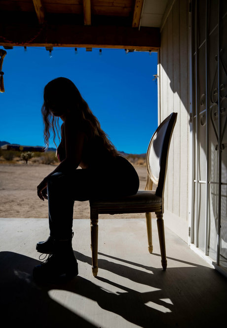 Nacktes geleaktes OnlyFans-Foto von Nena May