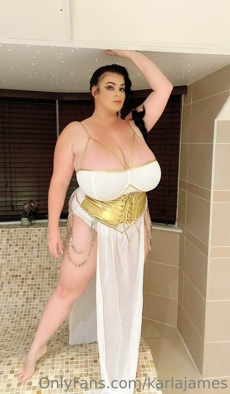 Nacktes geleaktes OnlyFans-Foto von Karlajames