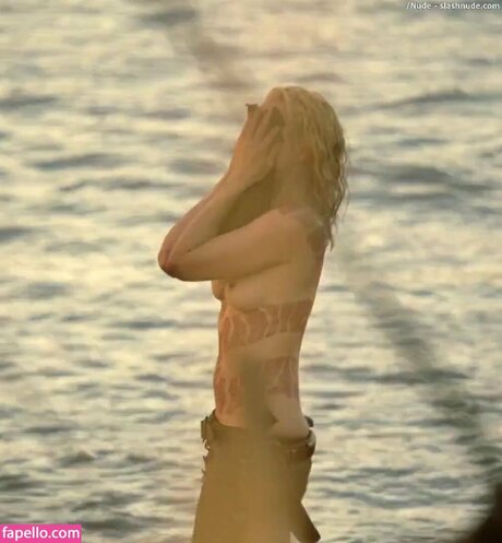 Nacktes geleaktes OnlyFans-Foto von Ingrid Bolso Berdal