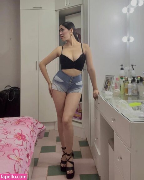 Maricel Freire Hotwife