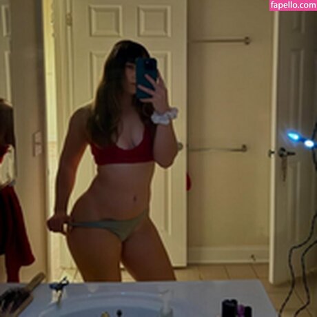 Nacktes geleaktes OnlyFans-Foto von Zennlife