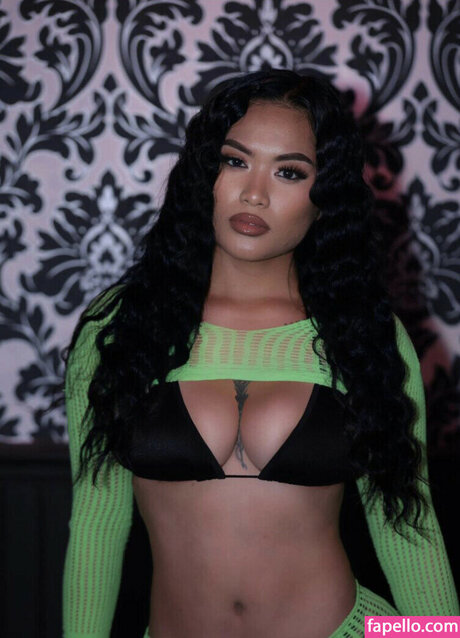 Nacktes geleaktes OnlyFans-Foto von Milktariii