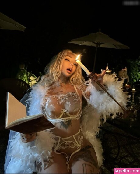 Nacktes geleaktes OnlyFans-Foto von Ally Lotti