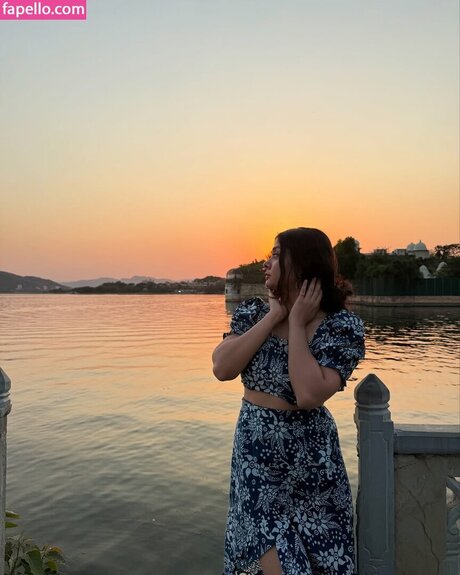Nacktes geleaktes OnlyFans-Foto von Akshita Rai Shrivastava