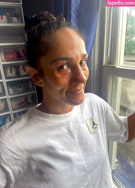 Nacktes geleaktes OnlyFans-Foto von Amanda Serrano