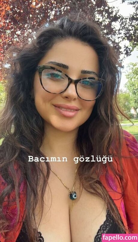 Deniz Bağdaş