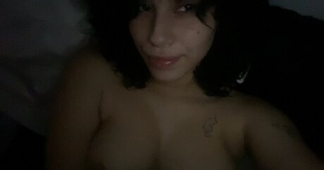 Nacktes geleaktes OnlyFans-Foto von Bunnisluut