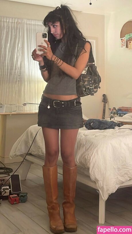 Nacktes geleaktes OnlyFans-Foto von Aislinn Ritchie