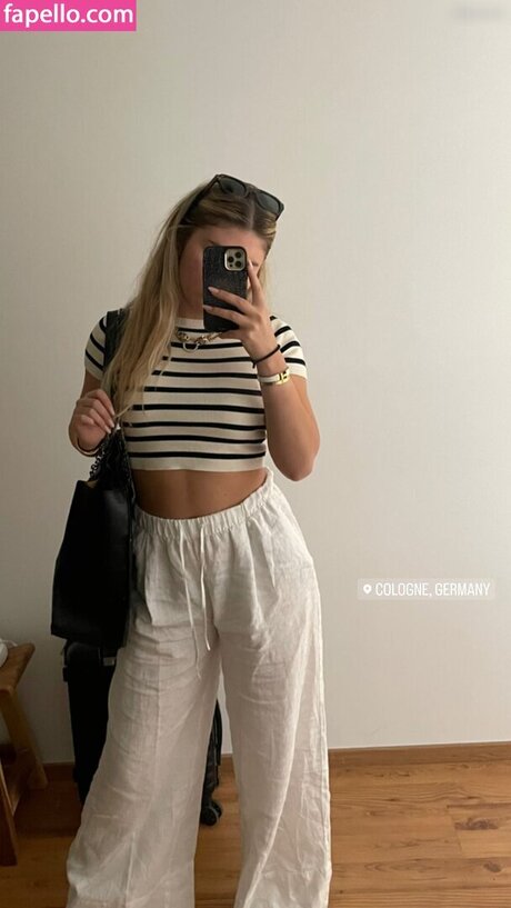 Nacktes geleaktes OnlyFans-Foto von Charlie Ferarie