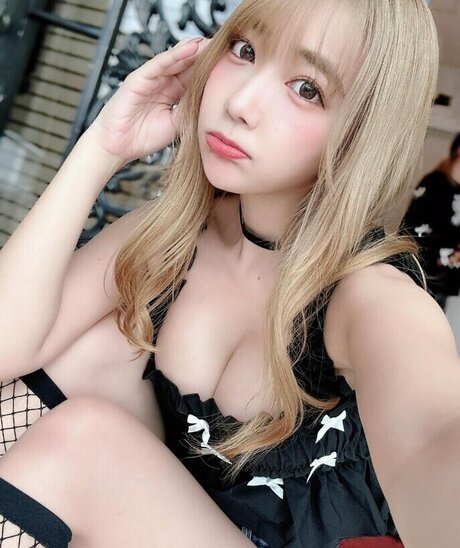 Amau Kisumi 天羽希純