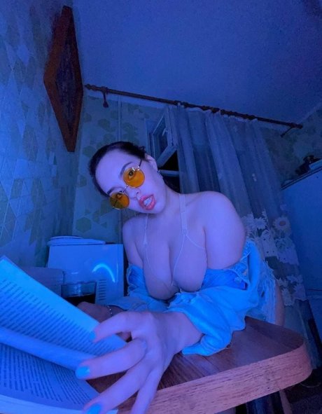 Nacktes geleaktes OnlyFans-Foto von Vallerysakura