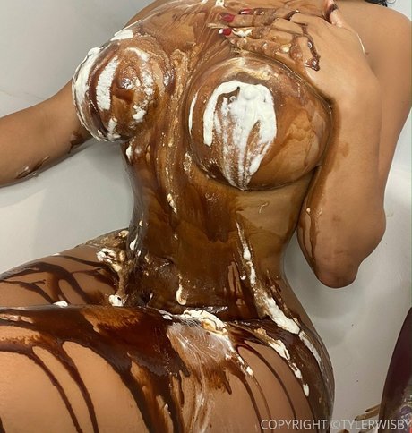 Nacktes geleaktes OnlyFans-Foto von Tyler Wisby