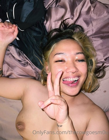 Nacktes geleaktes OnlyFans-Foto von Thecowgoesm0u