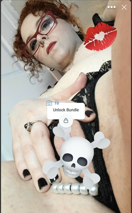 Nacktes geleaktes OnlyFans-Foto von Pomegranate Princess