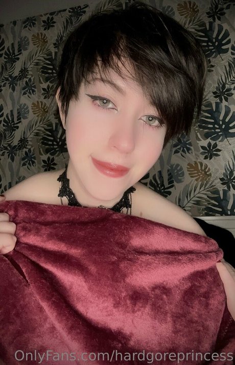 Nacktes geleaktes OnlyFans-Foto von Hardgoreprincess