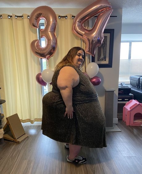 Nacktes geleaktes OnlyFans-Foto von Massivelysweet