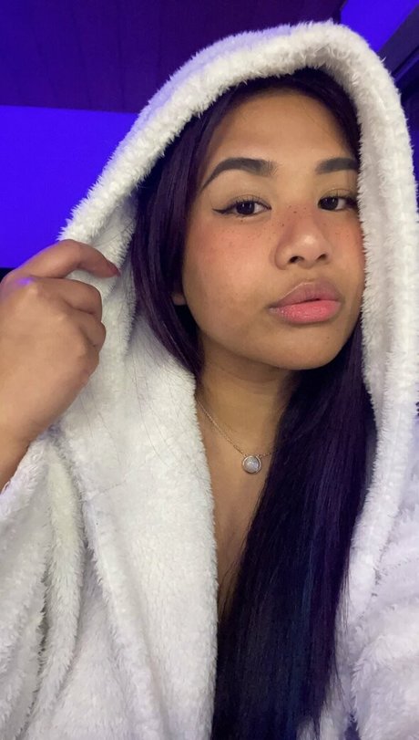 Nacktes geleaktes OnlyFans-Foto von Desireedeep