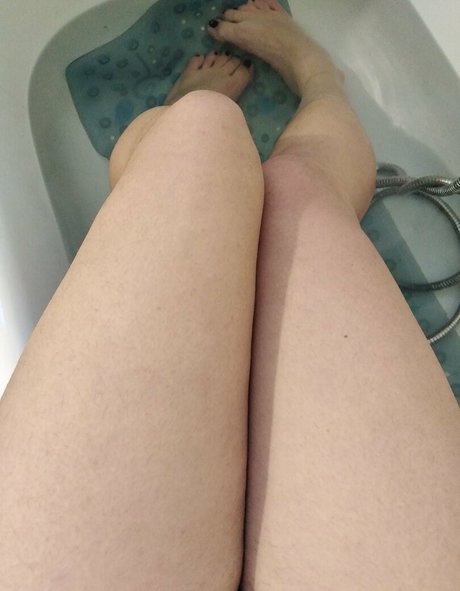Nacktes geleaktes OnlyFans-Foto von Chubbykitsune