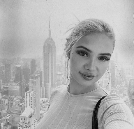 Nacktes geleaktes OnlyFans-Foto von Esvittie