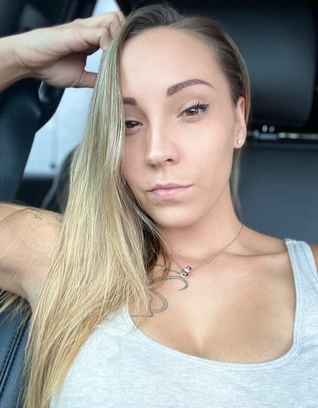 Nacktes geleaktes OnlyFans-Foto von Sashafoxxx