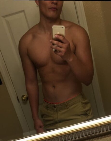 Nacktes geleaktes OnlyFans-Foto von Donnie Shrimp