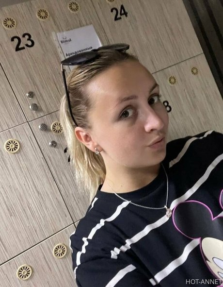 Nacktes geleaktes OnlyFans-Foto von Annabellla