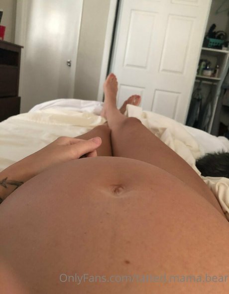 Nacktes geleaktes OnlyFans-Foto von Tattedmamabear