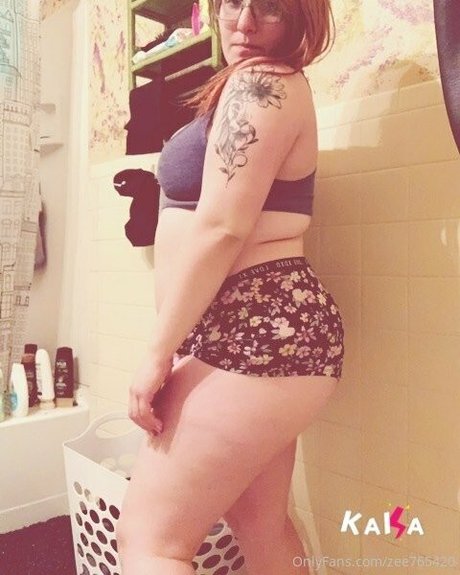 Nacktes geleaktes OnlyFans-Foto von Zee765420