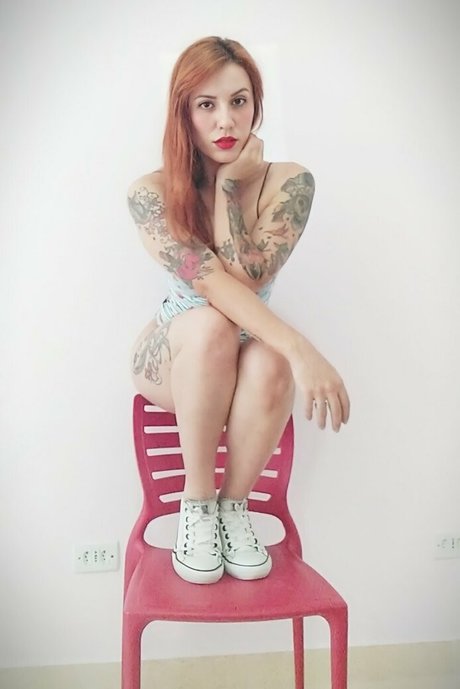 Nacktes geleaktes OnlyFans-Foto von Alyriafree