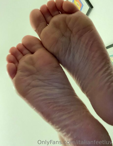Italianfeetluv