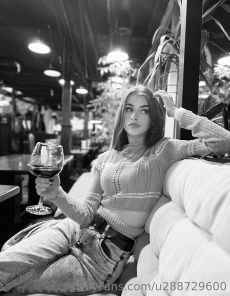 Nacktes geleaktes OnlyFans-Foto von Annieminor
