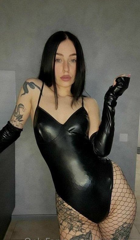 Nacktes geleaktes OnlyFans-Foto von Yanafoxyfree