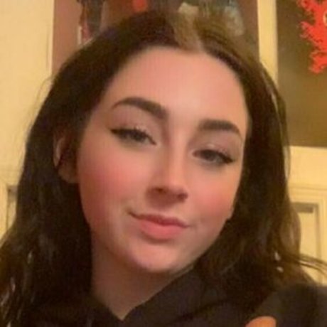 Nacktes geleaktes OnlyFans-Foto von Emma Petch