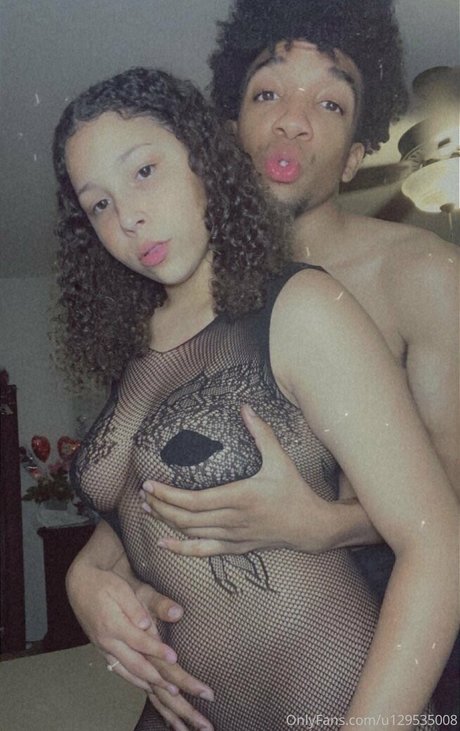 Nacktes geleaktes OnlyFans-Foto von Livyboo