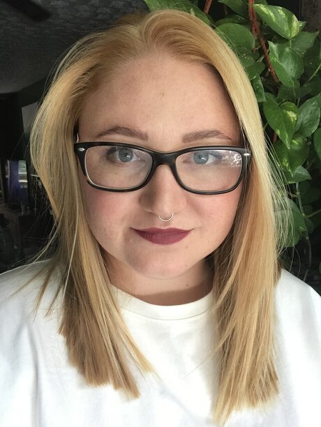 Nacktes geleaktes OnlyFans-Foto von Ginger Nerd