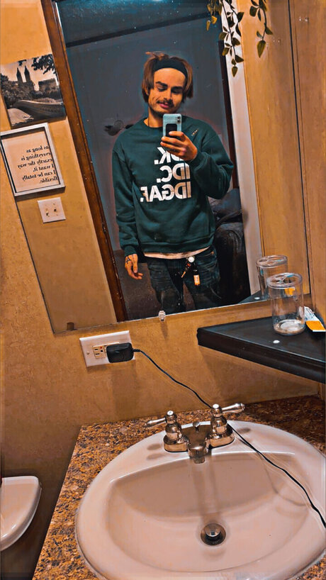 Nacktes geleaktes OnlyFans-Foto von Your Favorite Dilf