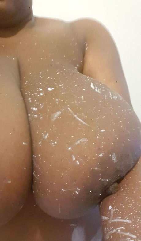 Nacktes geleaktes OnlyFans-Foto von Cutiecc