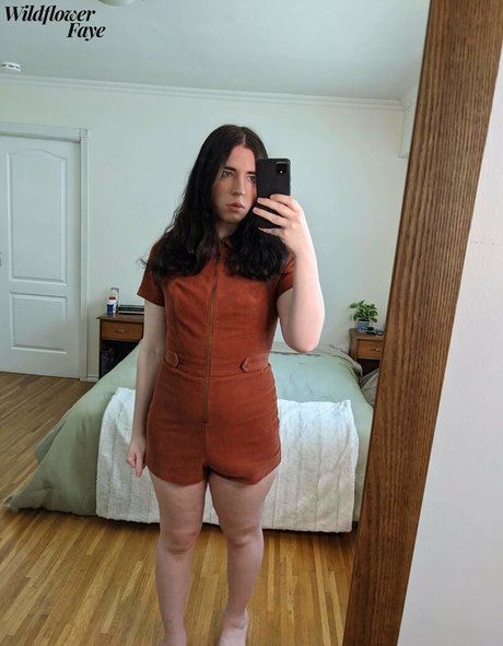 Nacktes geleaktes OnlyFans-Foto von Wildflowerfaye