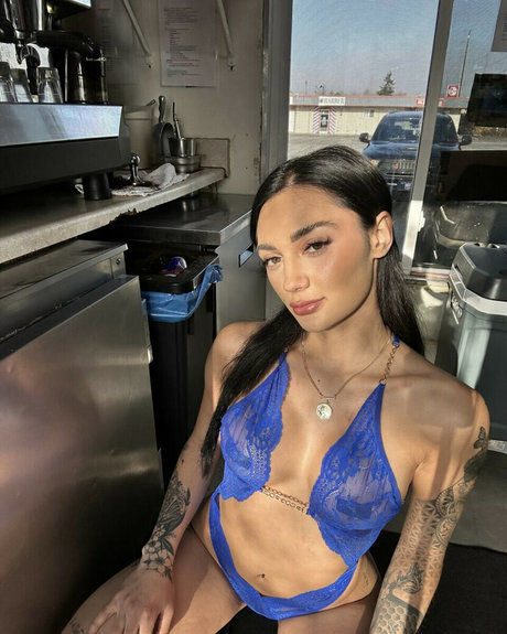 Nacktes geleaktes OnlyFans-Foto von Baristatbaby